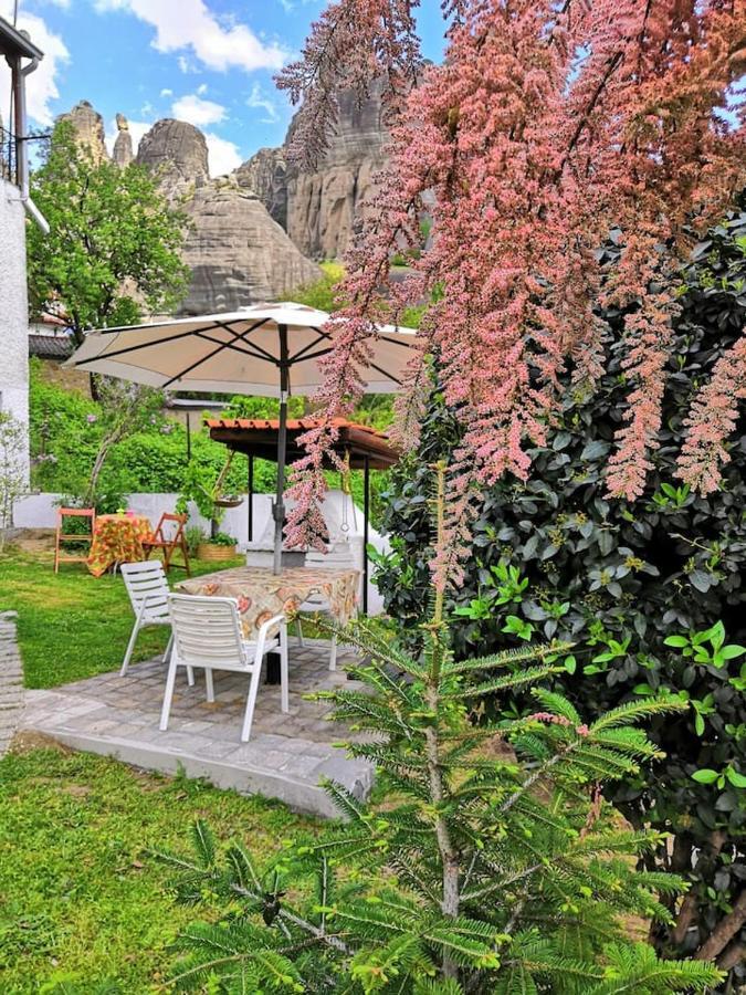 Вилла Sotiris Idyllic Garden House Калампака Экстерьер фото